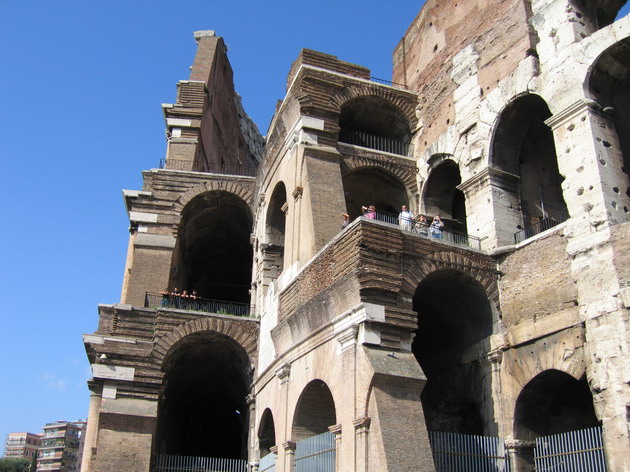 Colosseum - Rom -Back till sevärdheter 