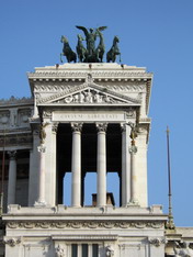 Piazza Venezia - Rome 003